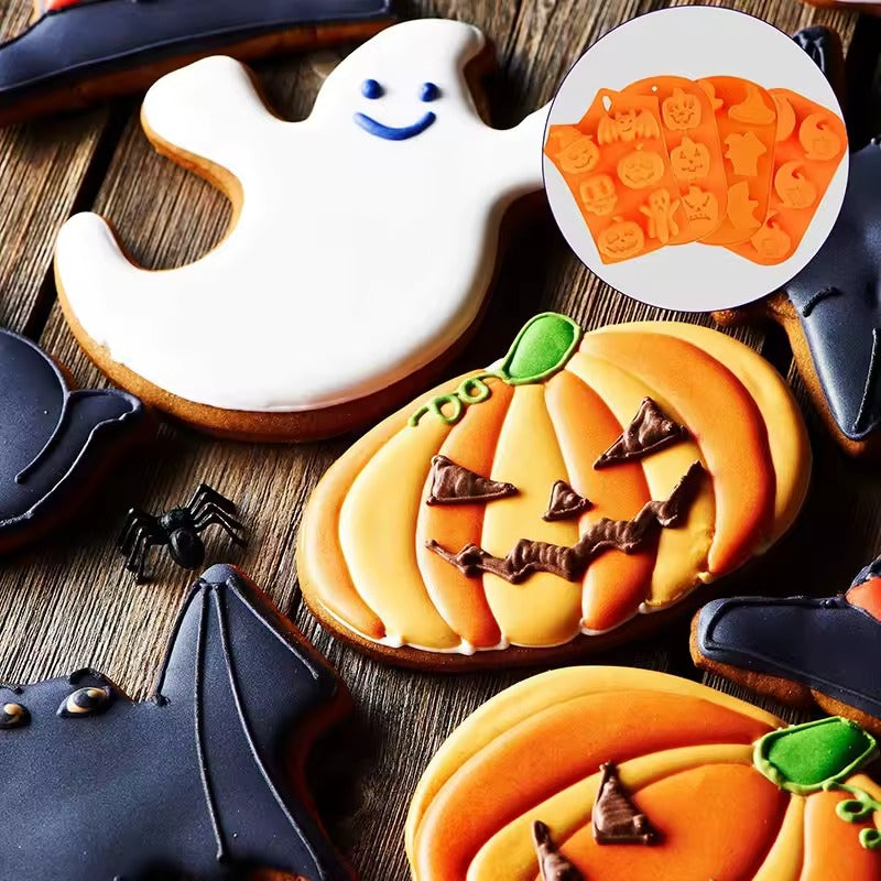 Halloween themed biscuits and the mould